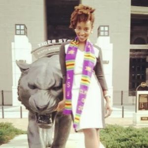 Meet your Posher, Kaila